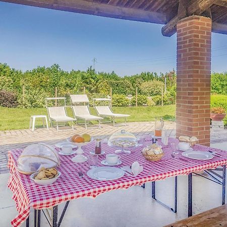 Awesome Home In Ariano Nel Polesine With Kitchen San Basilio 外观 照片